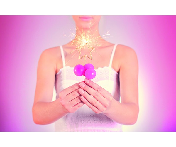 Kuldne säraküünal täht